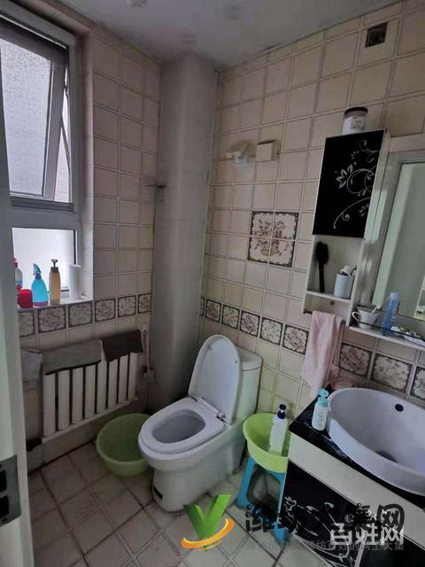 上城國際佳樂家福樂多近茂華公館精裝好房,大客廳朝陽,實景拍攝