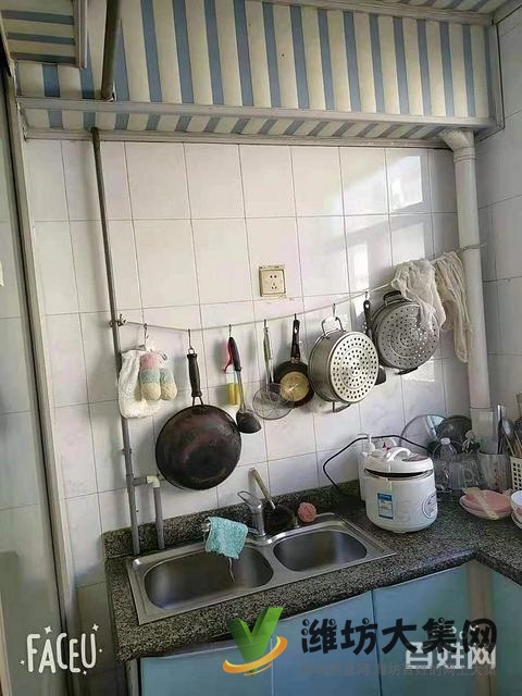 白浪河畔萬(wàn)家福近五中多層130平精裝三室南北通透帶地下室急售