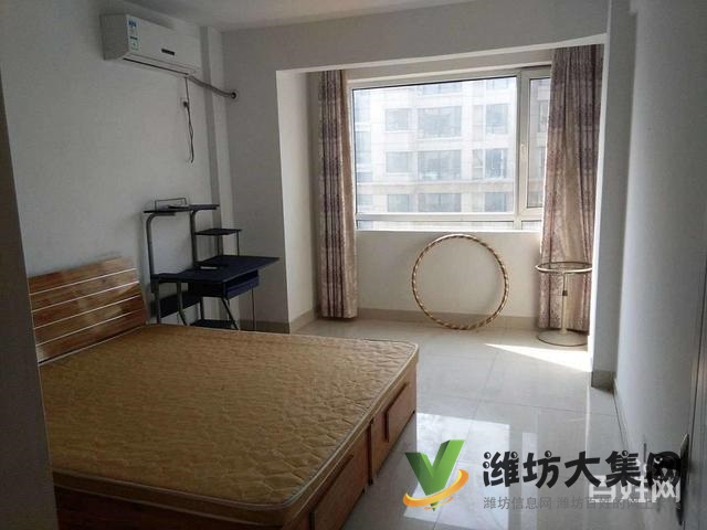 火車站汽車總站近,中金國際,126平大3居,落地窗