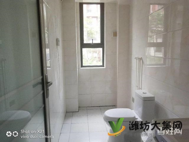 安丘一中學校緊鄰 尚水名邸一樓帶院 精裝拎包入住三