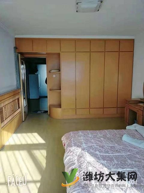 白浪河畔萬(wàn)家福近五中多層130平精裝三室南北通透帶地下室急售