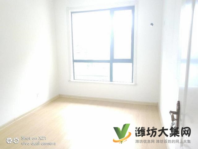 安丘一中學校緊鄰 尚水名邸一樓帶院 精裝拎包入住三