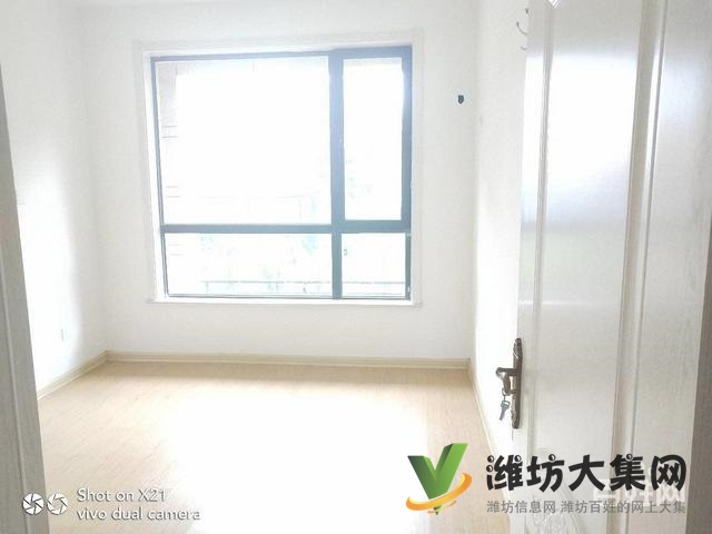 安丘一中學校緊鄰 尚水名邸一樓帶院 精裝拎包入住三