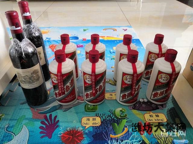 濰坊全區(qū)老酒 拉菲 茅臺(tái)酒等名酒回收,歡迎來(lái)電咨詢