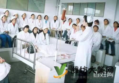 2020年初中畢業學啥好?護理專業*好就業