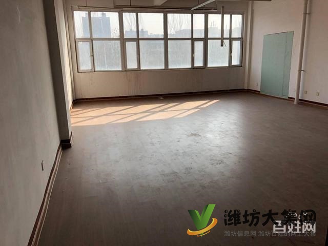 {快租免費(fèi)尋址}奎文鳶飛路金都時(shí)代新城三樓空鋪出租