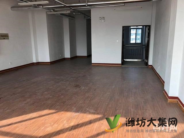 {快租免費(fèi)尋址}奎文鳶飛路金都時(shí)代新城三樓空鋪出租