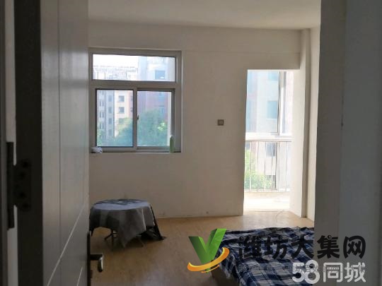 鳳凰太陽城C區8號樓2單元402