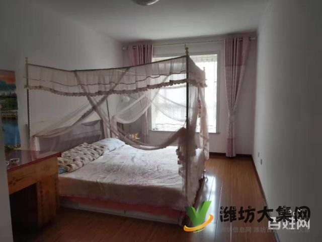 汶水小學(xué)附近,三室兩廳兩衛(wèi)精裝帶車庫(kù),出行方便