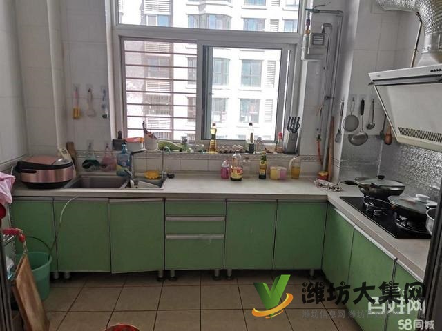 青云御景 園 3室2廳1衛(wèi) 帶倉(cāng)庫(kù), 地上車(chē)位