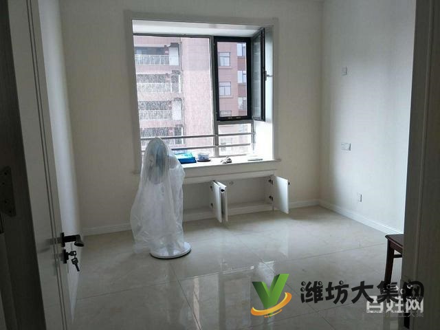 泰華附近天源新都精裝未住房帶倉(cāng)庫(kù)車位急售