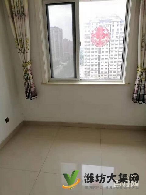 大華中央城豪華裝修3室?guī)У叵麓筌噹旒揖呒译婟R全三塊空調(diào)