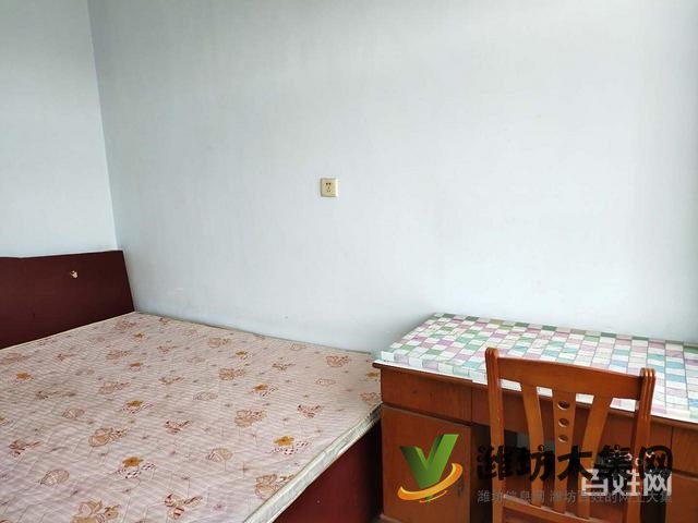 新佳樂家附近煙市街精裝房三室低.價(jià)出租拎包入住