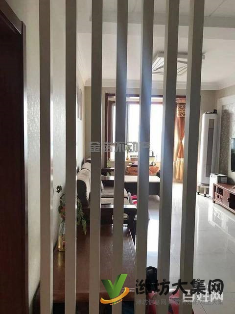 金穗大廈 精裝修124平三室?guī)к囄粌?chǔ)藏室 82萬