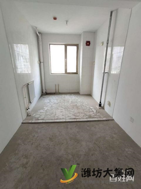 上城國際客廳朝陽好房,靠近七中,孩子上學(xué)方便,98