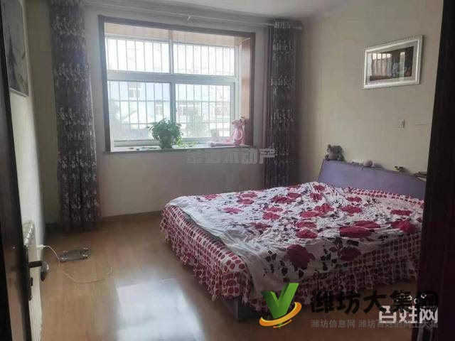 百合嘉園多層1樓小三室?guī)?chǔ)藏室55萬(wàn)