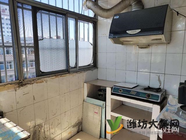 新佳樂家附近煙市街精裝房三室低.價(jià)出租拎包入住