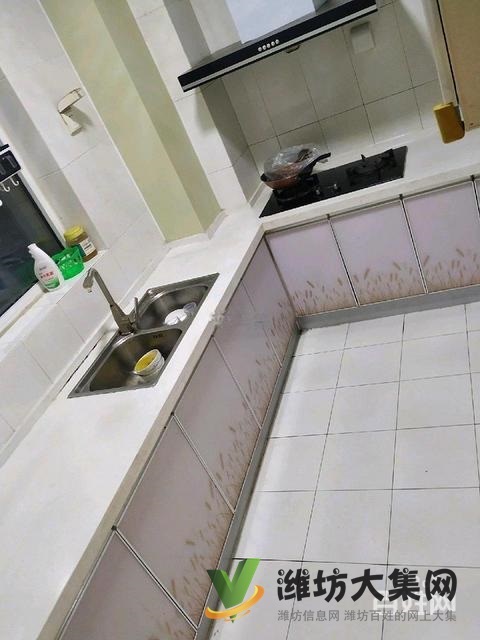 上城國(guó)際精裝齊全3臺(tái)空調(diào) 2臺(tái)電視 看房方便拎包入