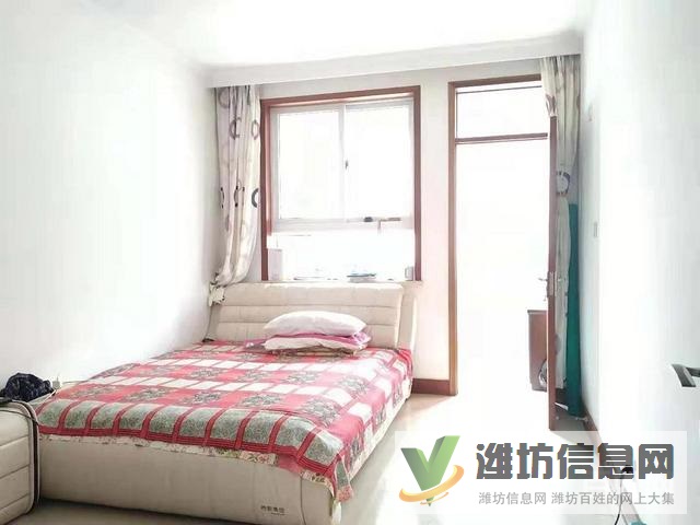 華實(shí)小區(qū) 多層2樓 精裝修 三室朝陽無稅急售97萬