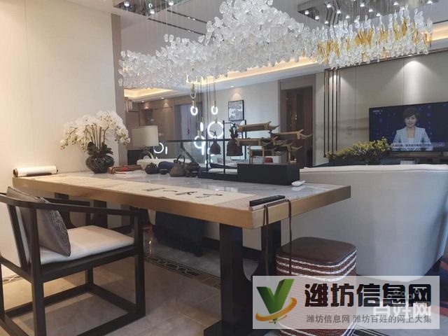 萬達近陽光假日白浪河畔 四層墅質洋房一樓帶院送負一