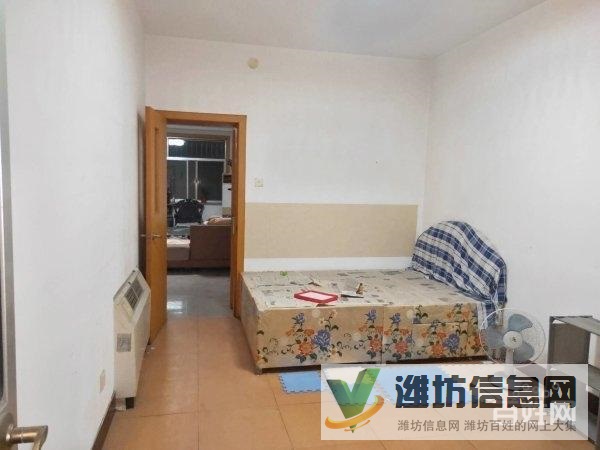 一實小近佳樂家 城市經典旁 帶車庫有地下室 家具家