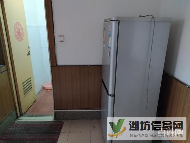 泰華萬(wàn)達(dá)近葦灣小區(qū)經(jīng)典2室,家電家具齊全,拎包入住。