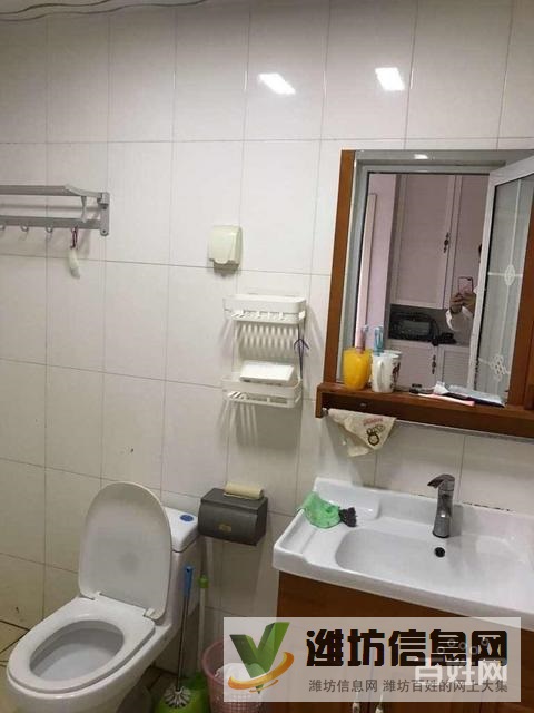 萬(wàn)合華庭精裝修兩室出租