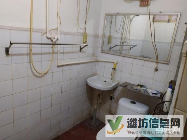 泰華萬(wàn)達(dá)近葦灣小區(qū)經(jīng)典2室,家電家具齊全,拎包入住。