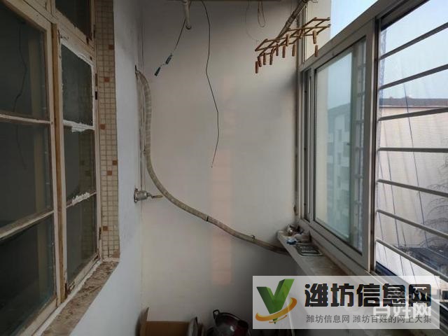 泰華萬(wàn)達(dá)近葦灣小區(qū)經(jīng)典2室,家電家具齊全,拎包入住。