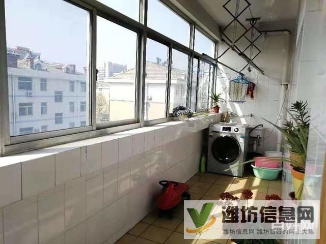 錦繡小學(xué)近低首付精裝大3室朝陽(yáng)客廳帶窗,品質(zhì)小區(qū)急