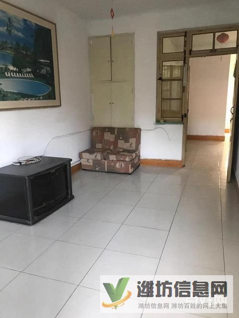 一樓帶大院!大院!有南門(mén),實(shí)小近,標(biāo)準(zhǔn)三室,全明通透