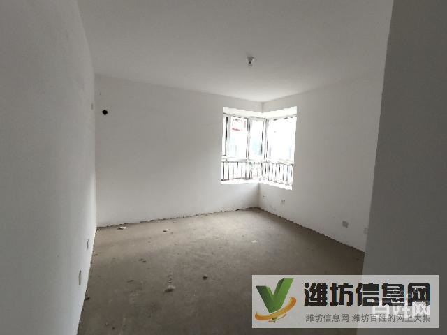 實(shí)驗(yàn)三小附近一樓帶倉(cāng)庫(kù),可更名