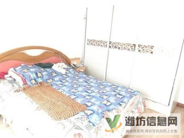 奧體中心 文苑小區(qū)多層一樓 精裝三室出稅雙氣供暖