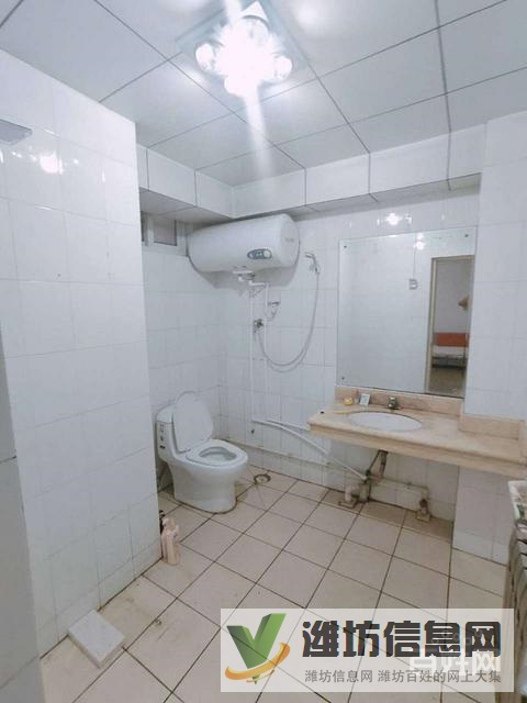 萬家福近白浪河一樓帶大院子!三居室,適合老年人養(yǎng)老