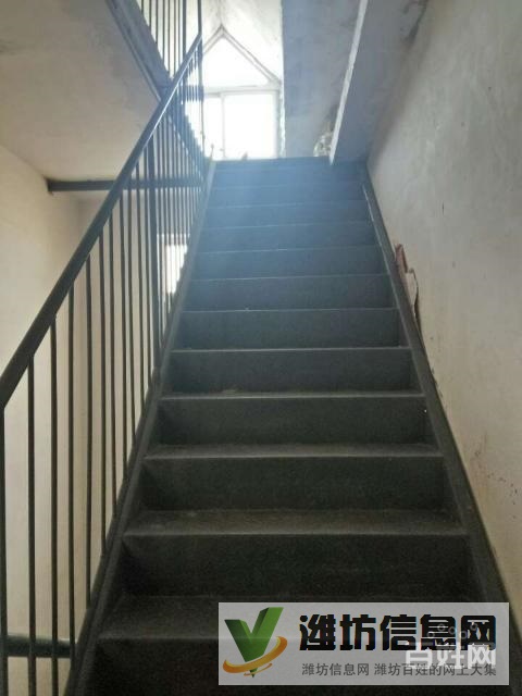 寶通街月河路寶通小區(qū)小產(chǎn)權(quán)房頂