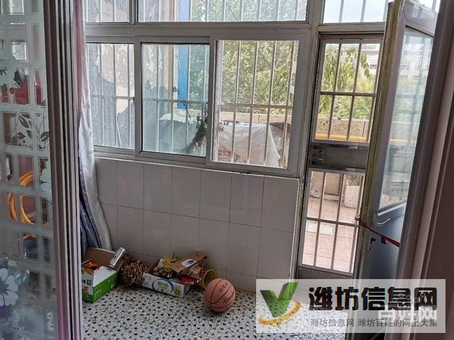 市北區(qū)中央世家電梯房,精裝三室,樓間距寬采光好拎包