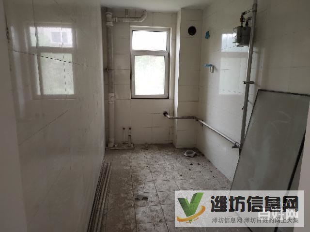 實(shí)驗(yàn)三小附近一樓帶倉(cāng)庫(kù),可更名