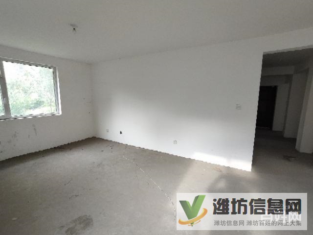 實(shí)驗(yàn)三小附近一樓帶倉(cāng)庫(kù),可更名