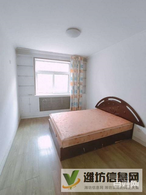 萬家福近白浪河一樓帶大院子!三居室,適合老年人養(yǎng)老