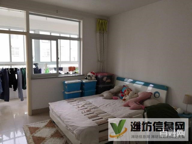 家樂(lè)花園,帶車(chē)庫(kù),多層三樓,精致裝修,三室兩廳。