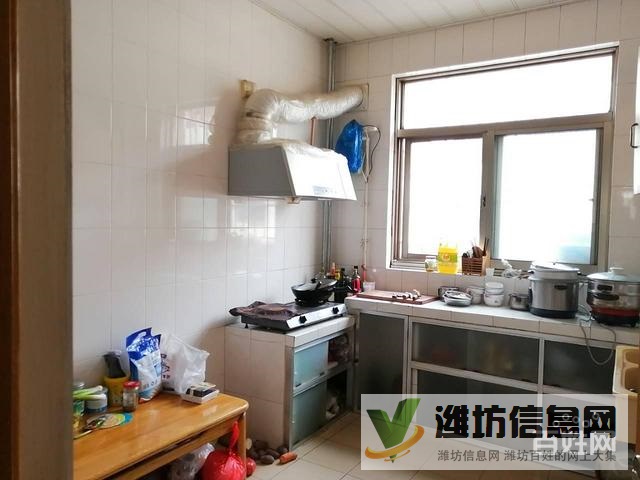 朝陽小區(qū) 單位房138平 送車庫 報價69.8萬