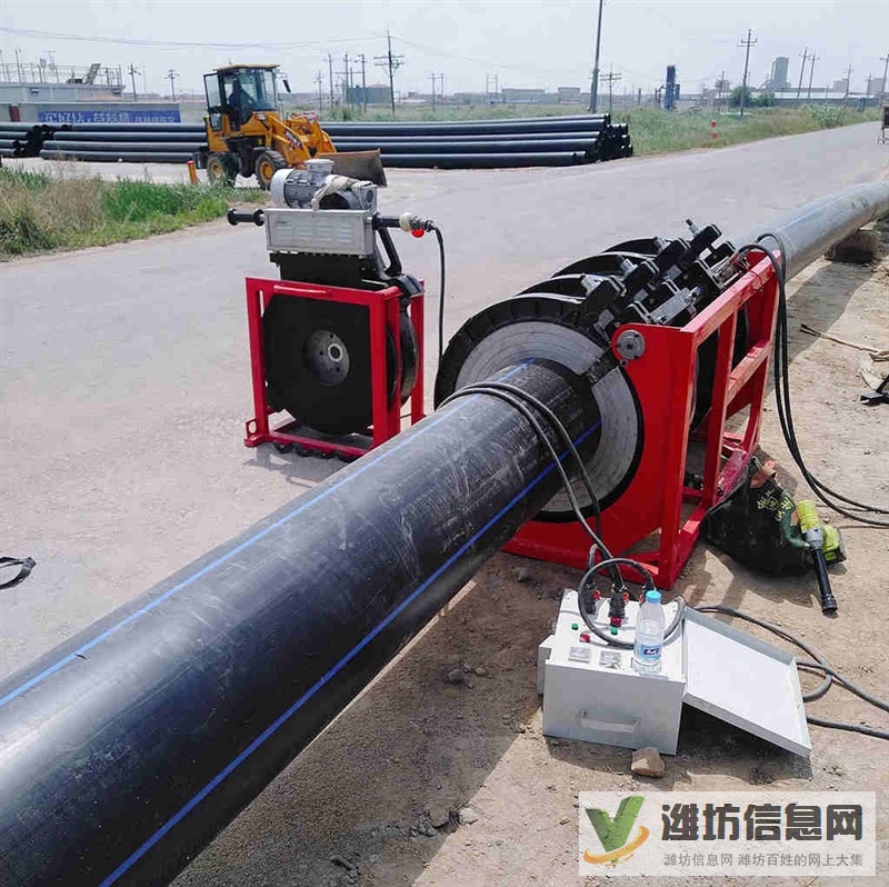 山東淄博地區常年承接各種PE管道安裝工程。